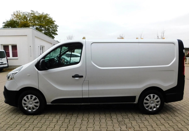 Renault Trafic cena 64900 przebieg: 159000, rok produkcji 2020 z Młynary małe 92